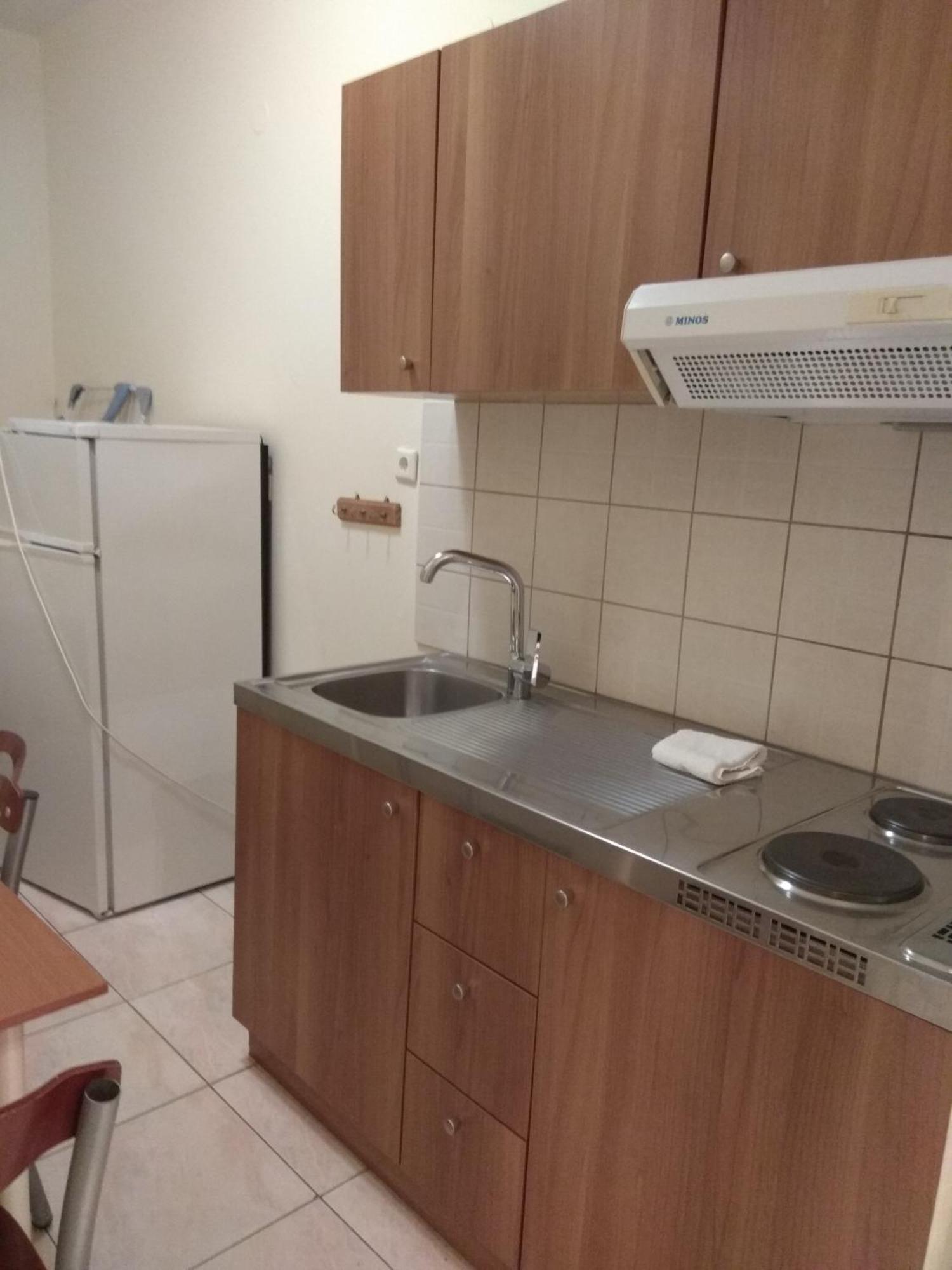 Nikos House Aparthotel Nikiti  Ngoại thất bức ảnh